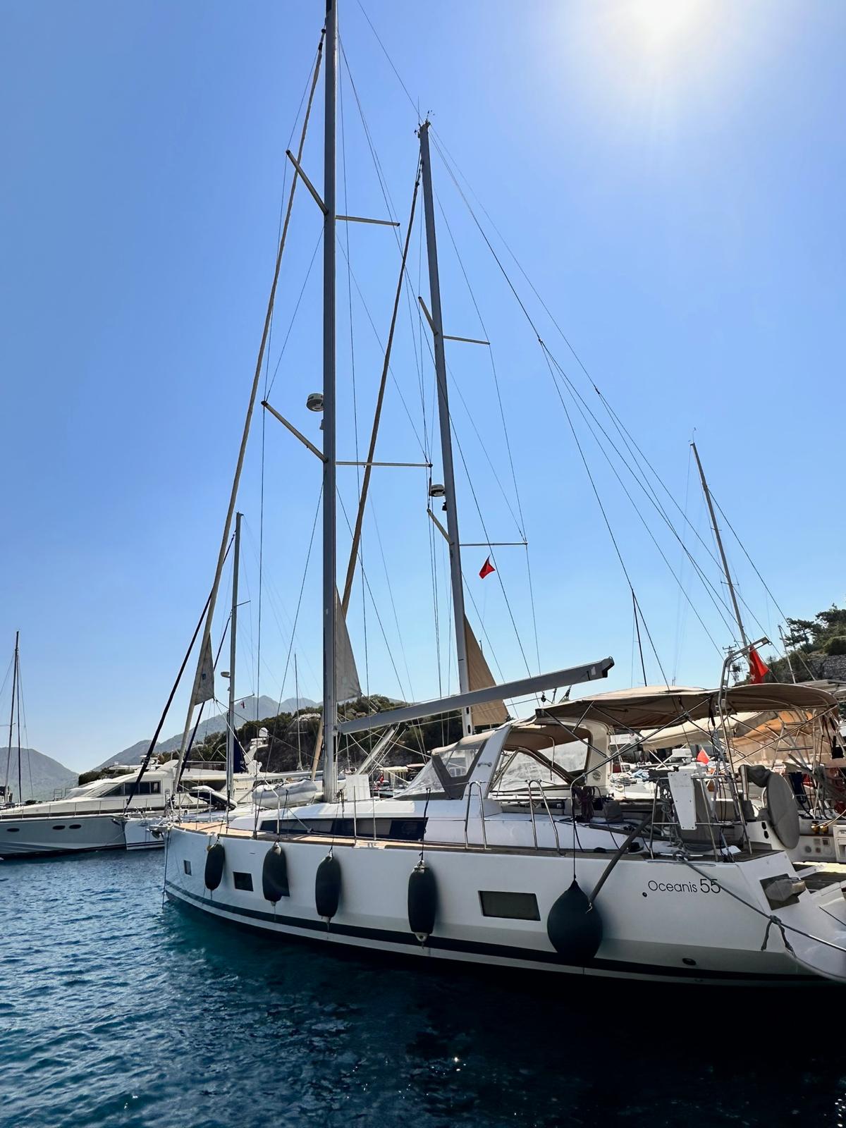 BENETEAU OCEANIS 55